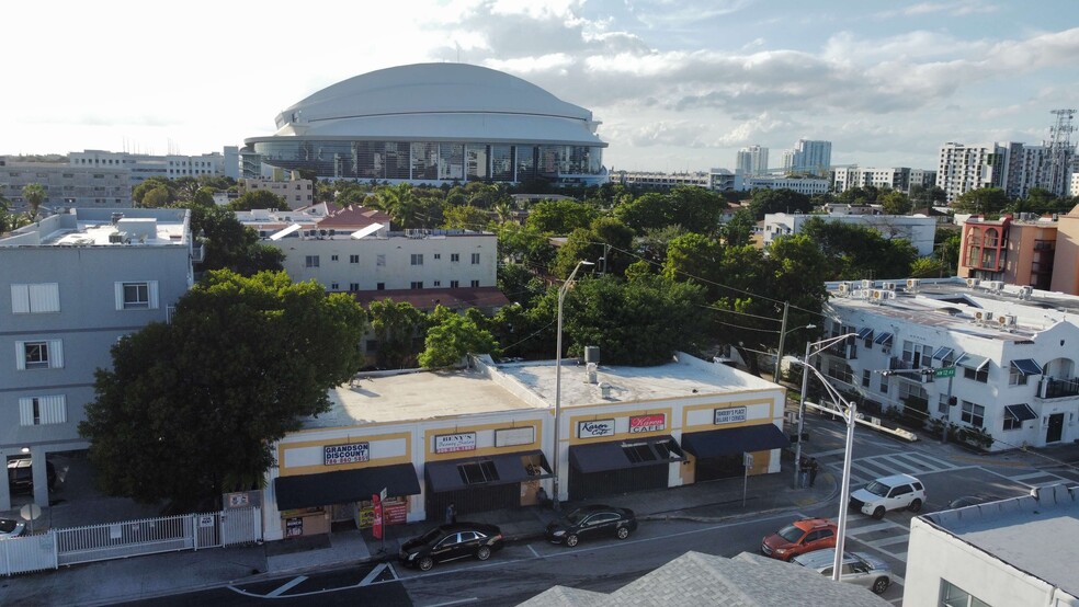 336-338 NW 12th Ave, Miami, FL à louer - Photo de l’immeuble – Image 1 sur 6