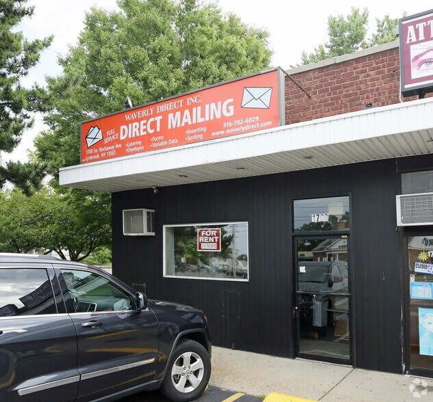 1700-1710 S Rockaway Ave, Lynbrook, NY à louer - Photo de l’immeuble – Image 2 sur 9