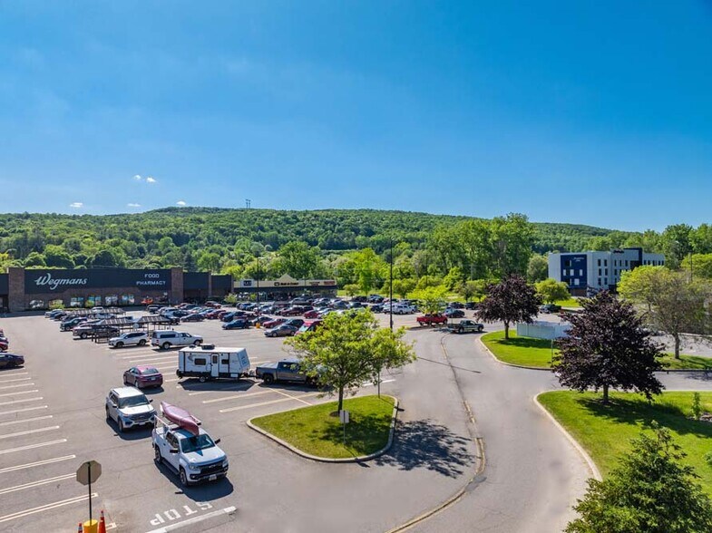 Wegmans Portfolio portefeuille de 2 biens à vendre sur LoopNet.fr - Photo de l’immeuble – Image 3 sur 9