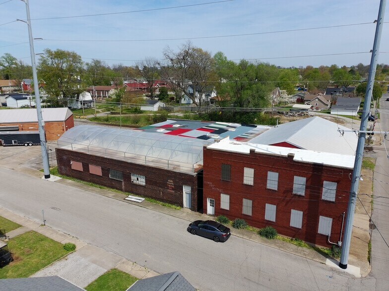 204 McCreary St, Fort Branch, IN à vendre - Photo principale – Image 1 sur 12