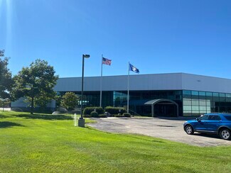 Plus de détails pour 100 Harbor Dr, Charlevoix, MI - Industriel/Logistique à vendre