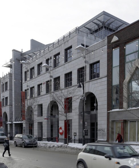 3536 Boul Saint-Laurent, Montréal, QC à louer - Photo de l’immeuble – Image 2 sur 17