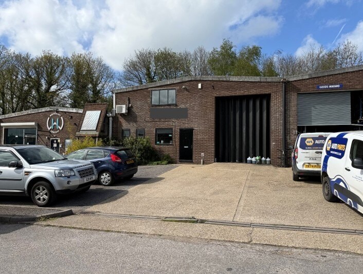 Unit 11 Station Rd, Pulborough à louer - Photo de l’immeuble – Image 2 sur 2