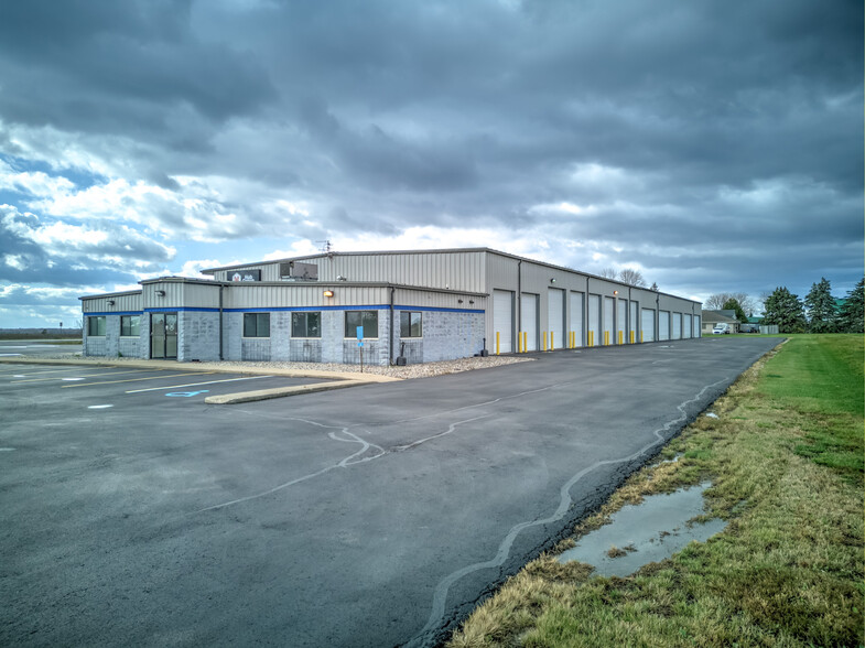 8050 Garfield Rd, Freeland, MI à louer - Photo de l’immeuble – Image 3 sur 27