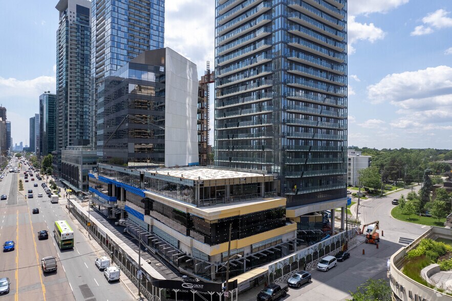 5250 Yonge St, Toronto, ON à vendre - Photo de l’immeuble – Image 3 sur 9