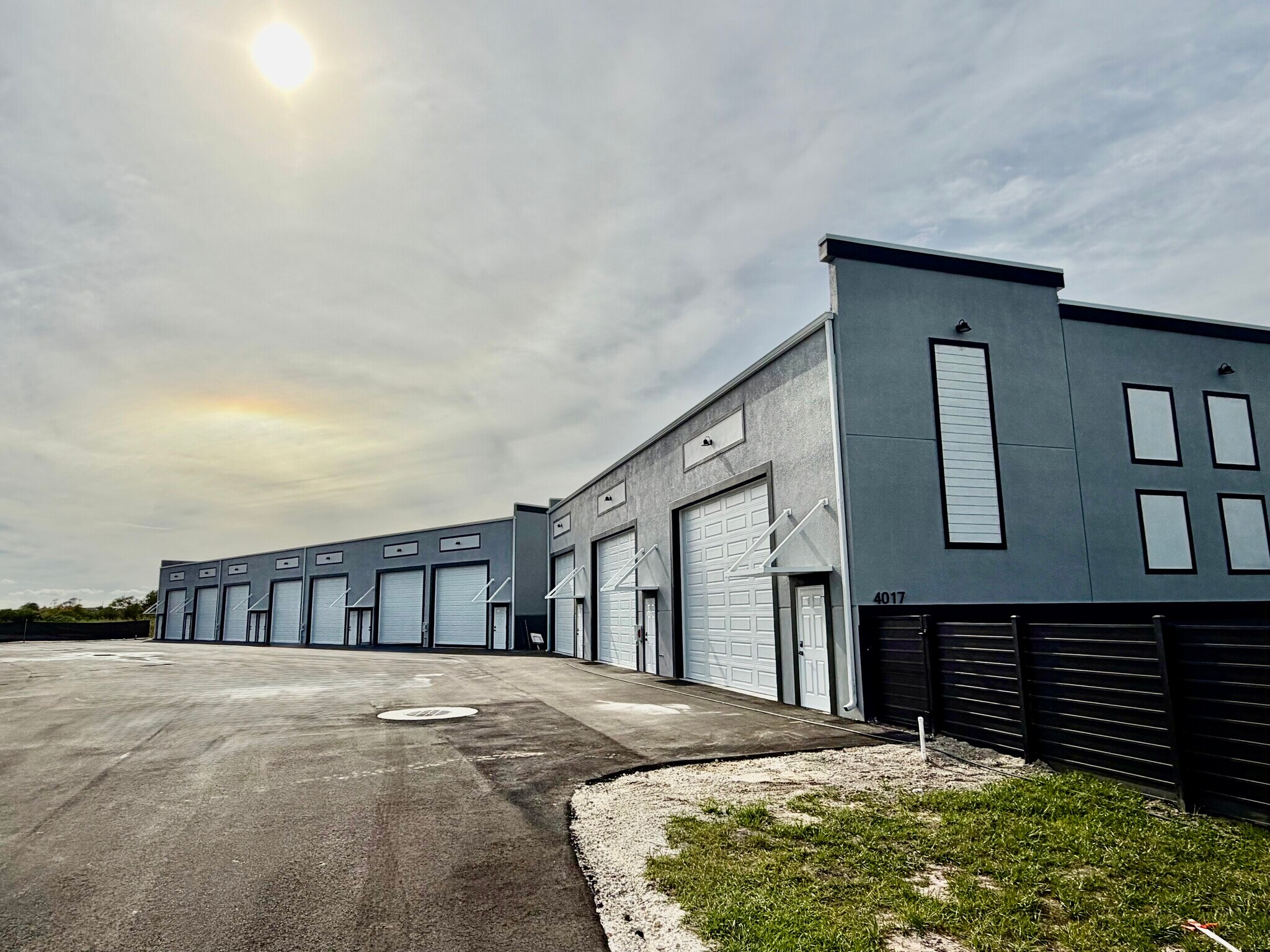 4017 Taylor Rd, Punta Gorda, FL à vendre Photo de l’immeuble– Image 1 sur 12