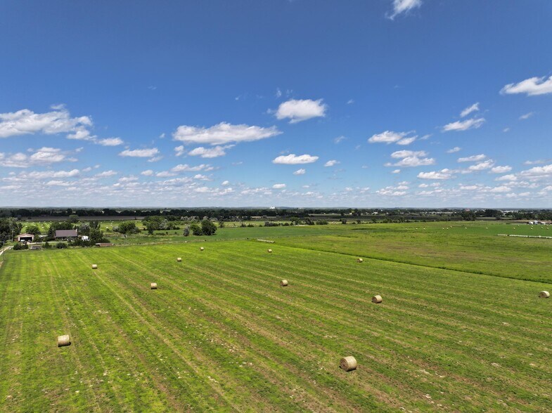Buffalo Bill Ave, North Platte, NE à vendre - Photo de l’immeuble – Image 2 sur 14