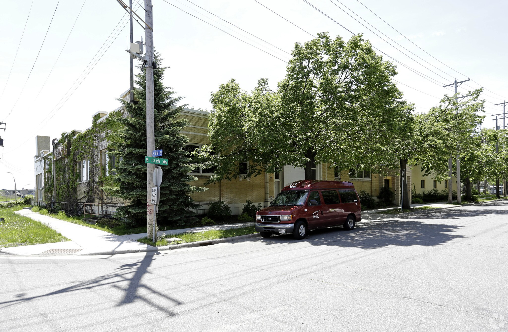 807 13th Ave S, Minneapolis, MN à vendre Photo principale– Image 1 sur 5