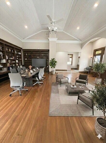 475 College Hwy, Southwick, MA à vendre - Photo principale – Image 1 sur 22