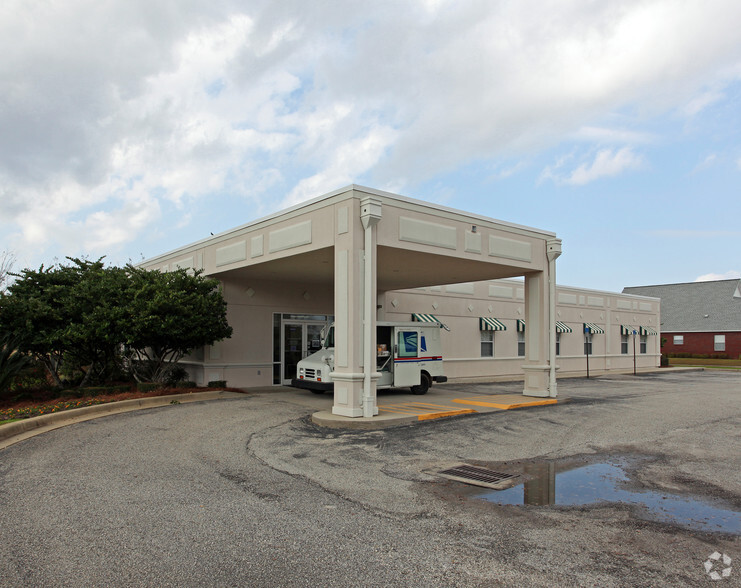 400 Milestone Blvd, Cantonment, FL à vendre - Photo de l’immeuble – Image 2 sur 2