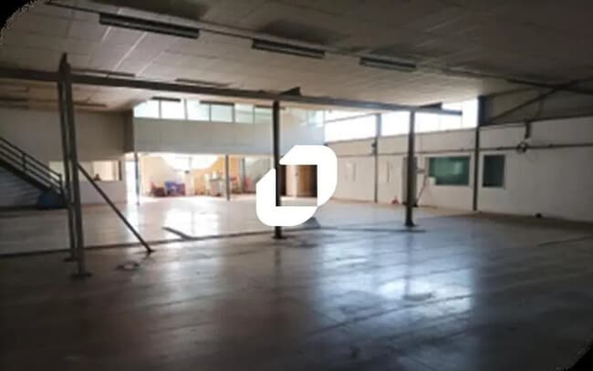 Plus de détails pour Local d’activités à vendre