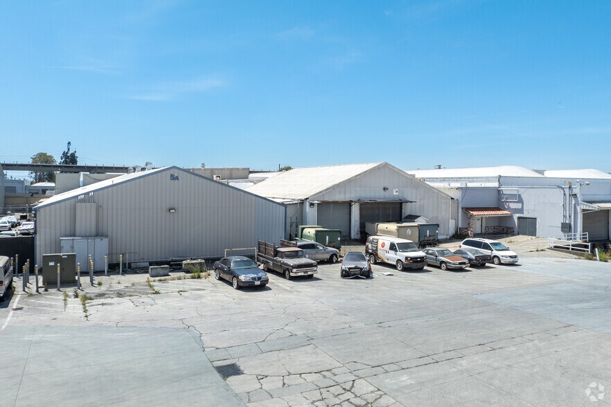 9957 Medford Ave, Oakland, CA à louer - Photo principale – Image 1 sur 7