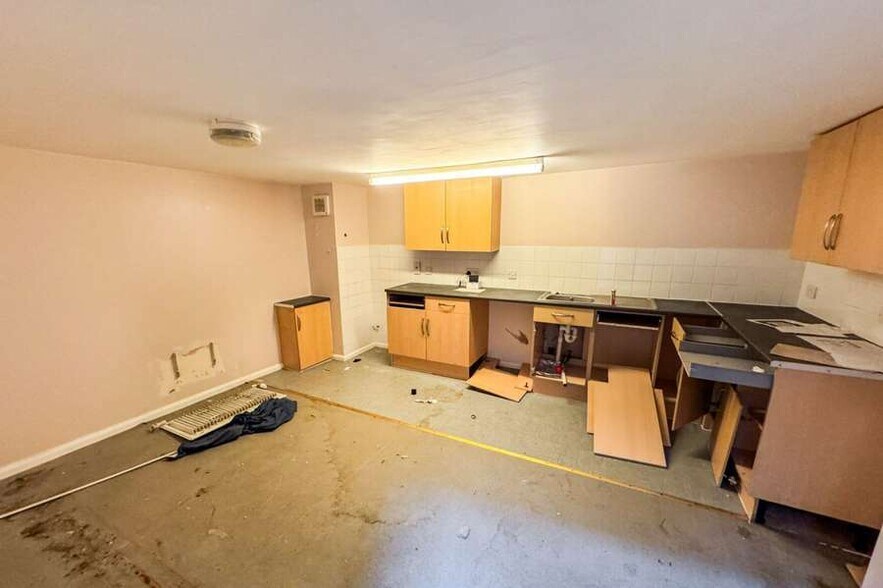 312 High St, Rochester à vendre - Photo de l’immeuble – Image 3 sur 22