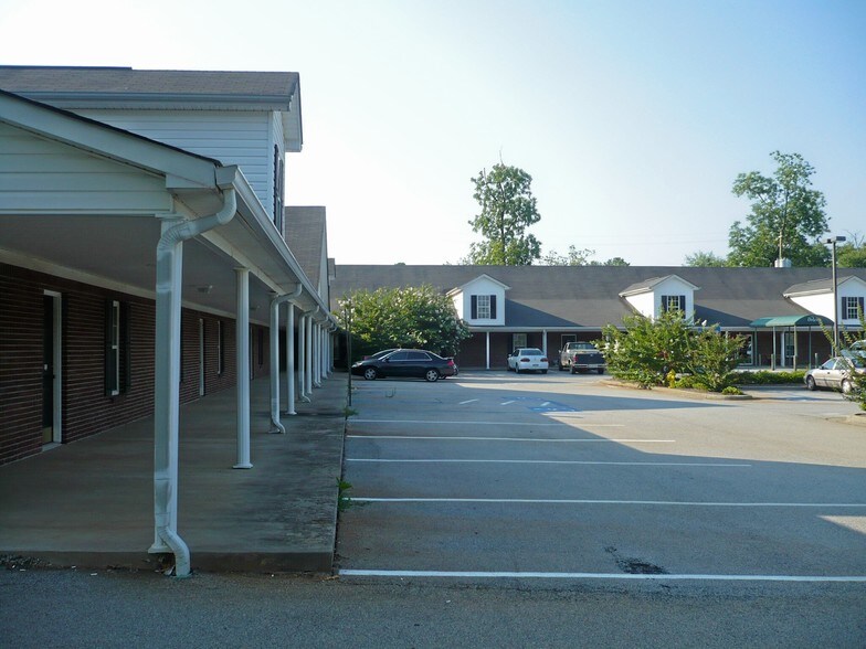 794 McDonough Rd, Jackson, GA à louer - Photo de l’immeuble – Image 2 sur 4