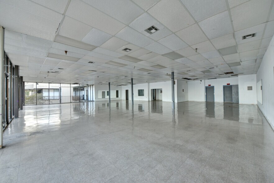 3701 General Degaulle Dr, New Orleans, LA à louer - Photo intérieure – Image 2 sur 5