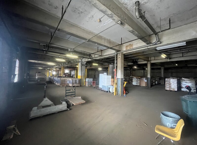 151-155 E Market St, Wilkes Barre, PA à vendre - Photo intérieure – Image 3 sur 8
