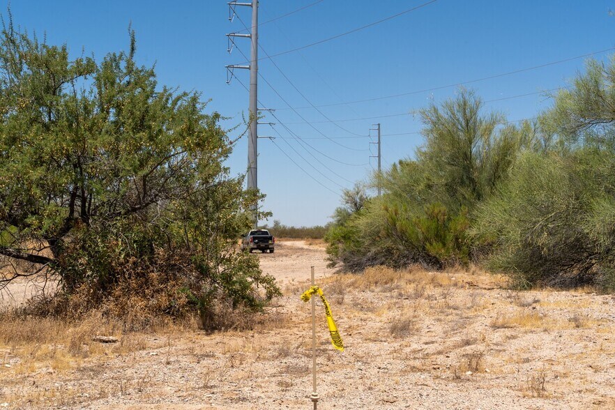 N 195th Ave, Surprise, AZ à vendre - Photo de l’immeuble – Image 3 sur 3