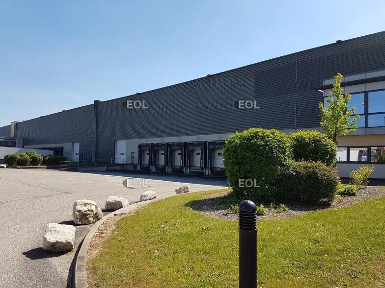 Industriel/Logistique dans Genas à louer - Photo de l’immeuble – Image 3 sur 6