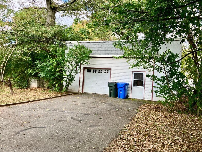 141 Dunbar Ave, Fords, NJ à vendre - Photo de l’immeuble – Image 3 sur 30