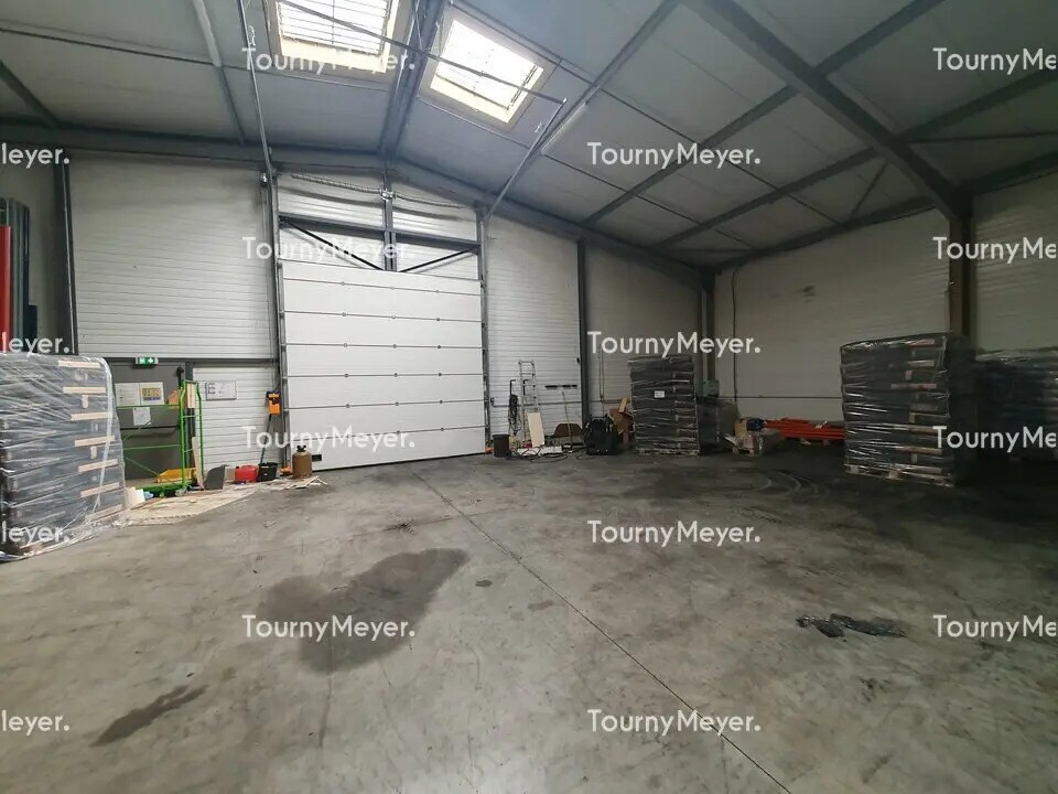 Local d’activités dans Saint-Loubès à louer Photo de l’immeuble– Image 1 sur 8