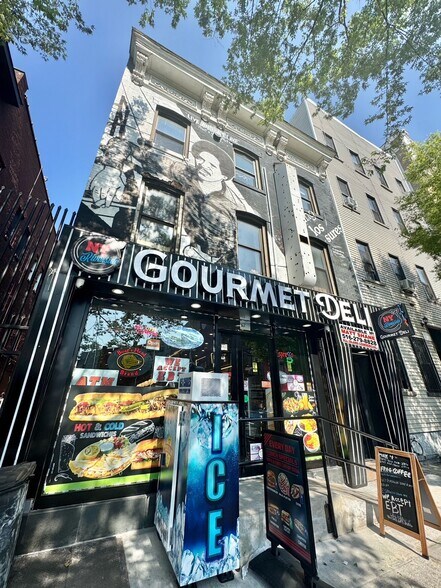 322 Union Ave, Brooklyn, NY à vendre - Photo de l’immeuble – Image 1 sur 26