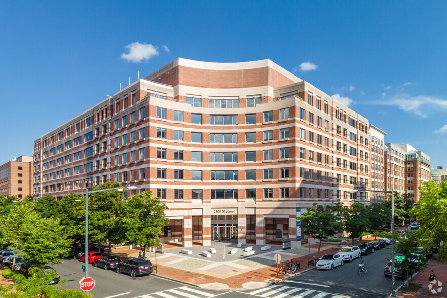 2300 N St NW, Washington, DC à louer - Photo de l’immeuble – Image 1 sur 14