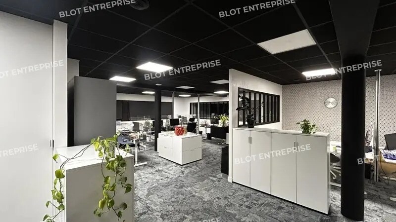 Bureau dans Cesson-Sévigné à louer - Photo intérieure – Image 2 sur 15