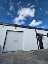 16051 Oneal Dr, North Fort Myers, FL à louer Photo intérieure– Image 1 sur 4