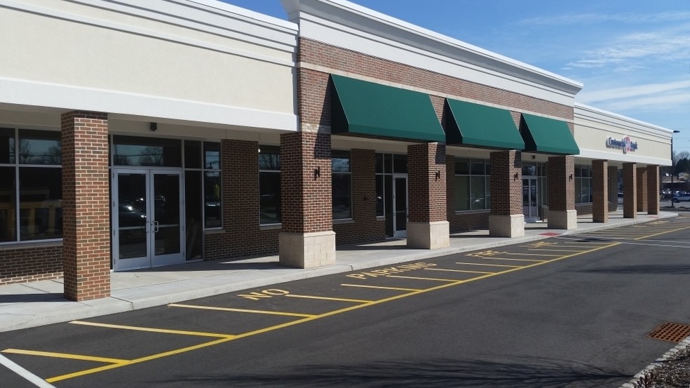 318 Highway 33, Trenton, NJ à louer - Photo de l’immeuble – Image 1 sur 1