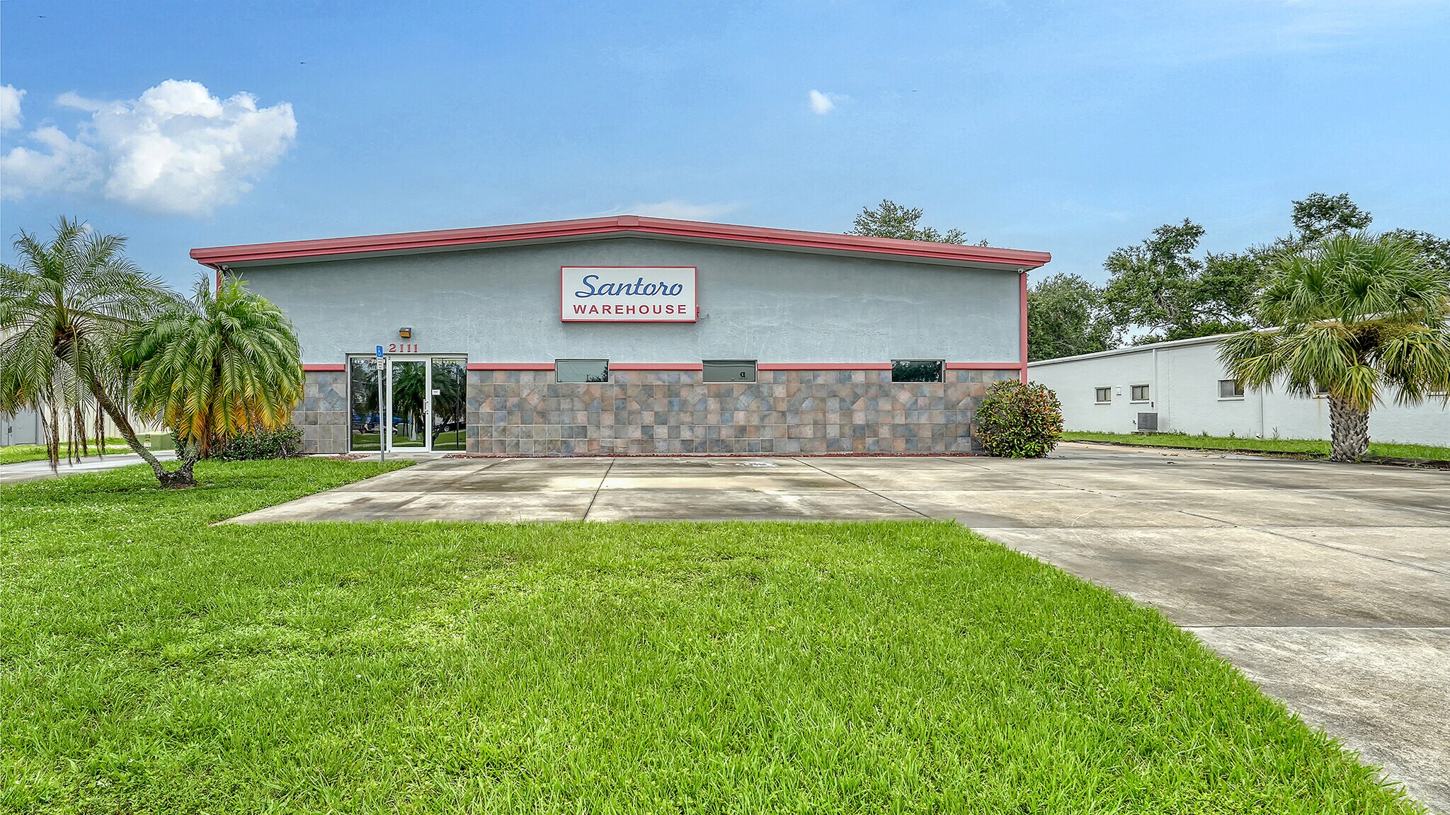 2111 Whitfield Park Dr, Sarasota, FL à vendre Photo de l’immeuble– Image 1 sur 47