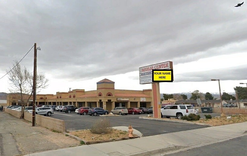 13589 Navajo Rd, Apple Valley, CA à louer - Photo de l’immeuble – Image 2 sur 7