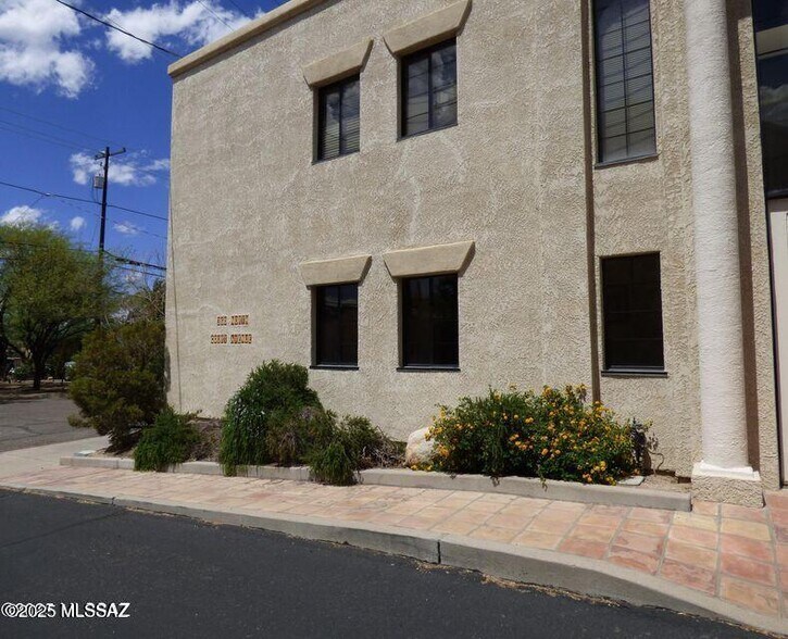 360 N Court Ave, Tucson, AZ à vendre - Photo de l’immeuble – Image 2 sur 37