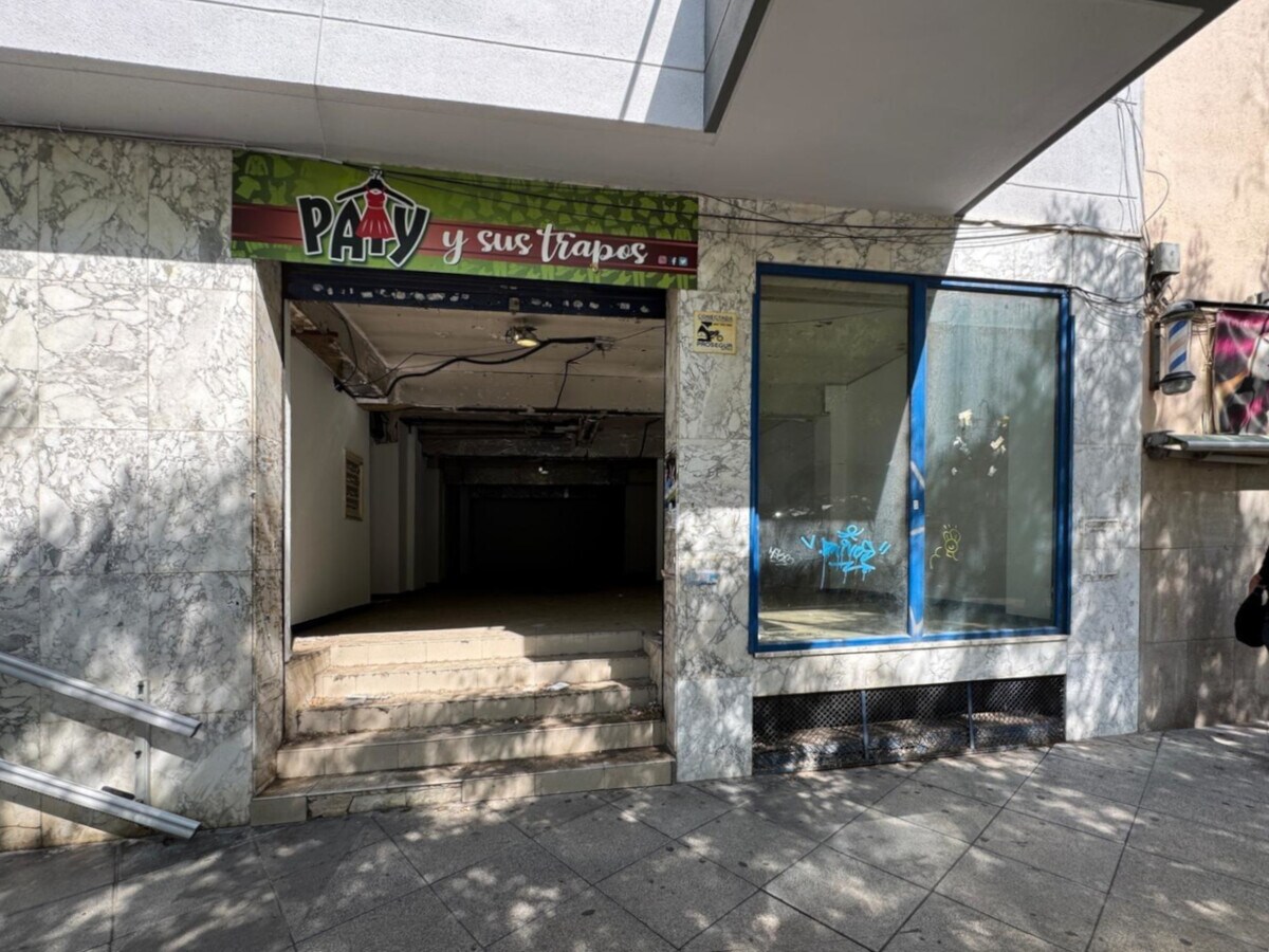 Sant Boi de Llobregat, BAR 08830 - Lot - - - Photo intérieure - Image 1 of 15