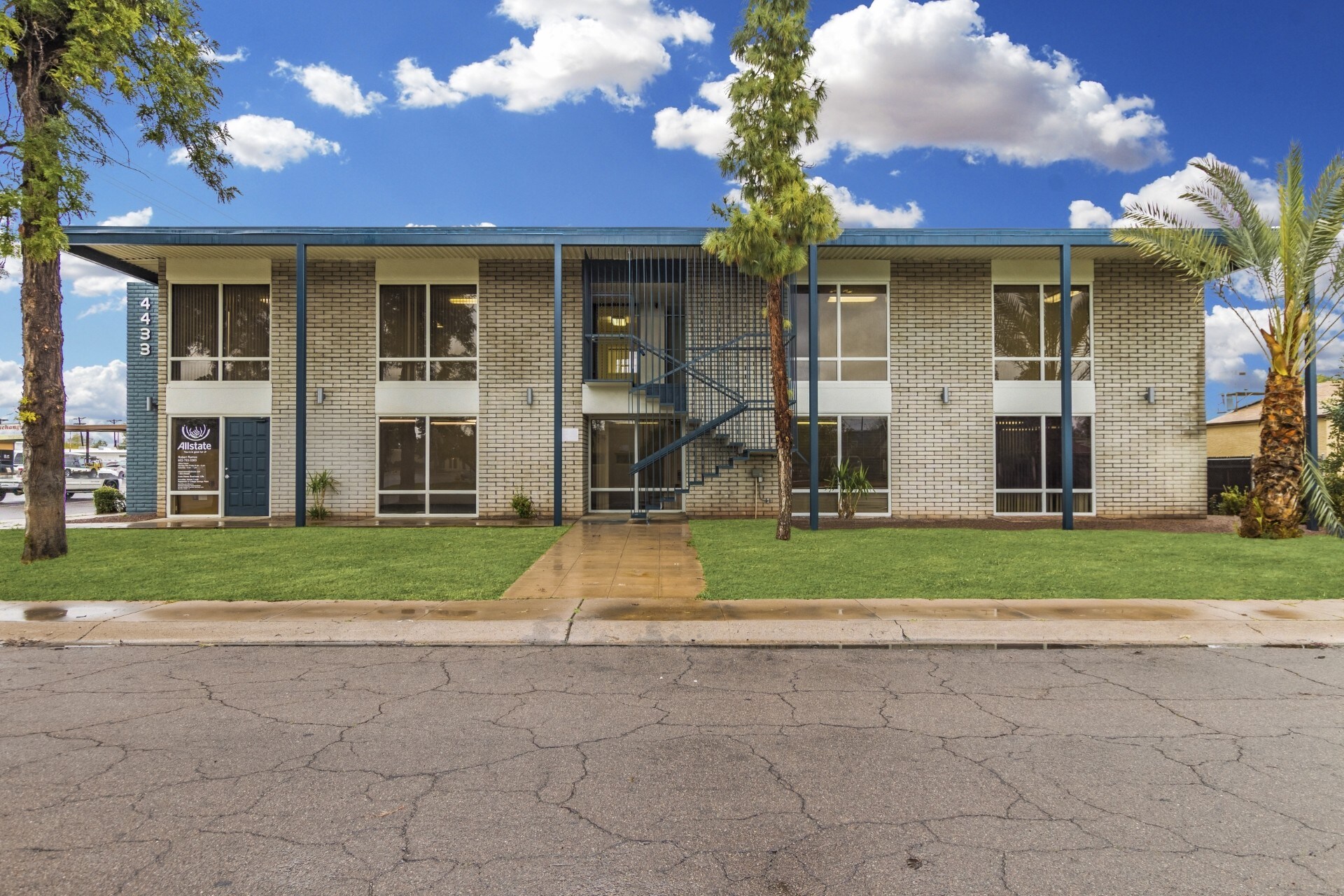 4433 N 19th Ave, Phoenix, AZ à louer Photo principale– Image 1 sur 14