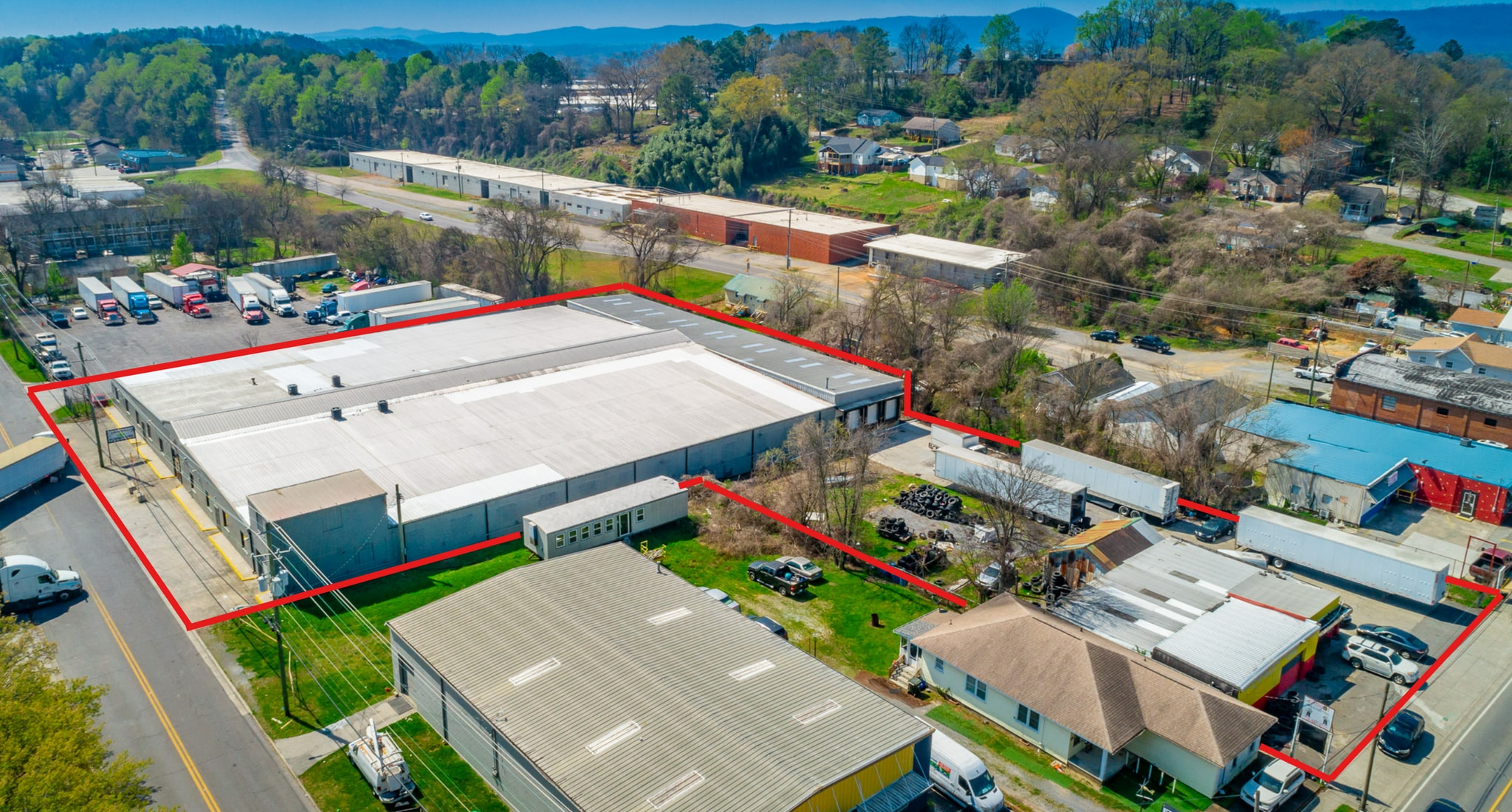 406 4th Ave, Dalton, GA à louer Photo principale– Image 1 sur 38