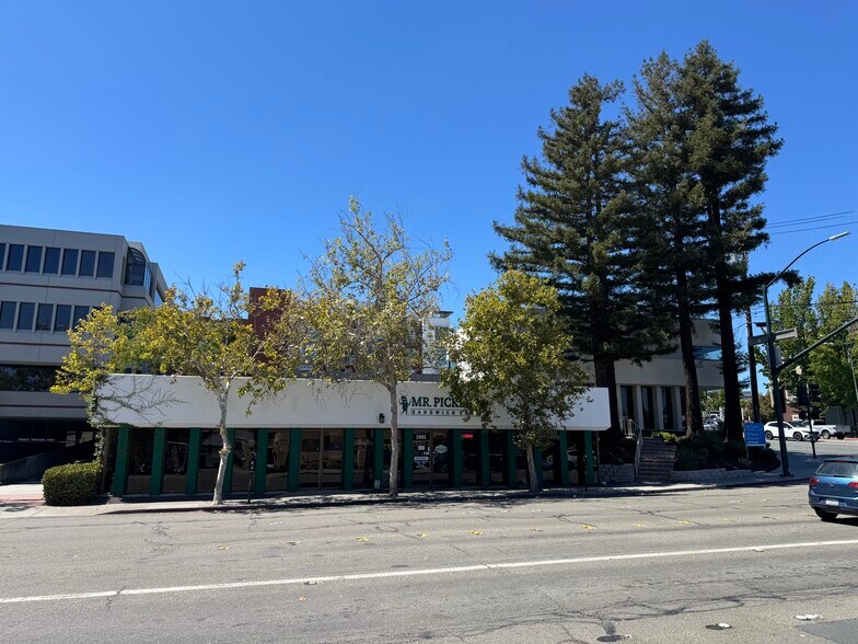 1991 N Broadway, Walnut Creek, CA à vendre - Photo de l’immeuble – Image 1 sur 2