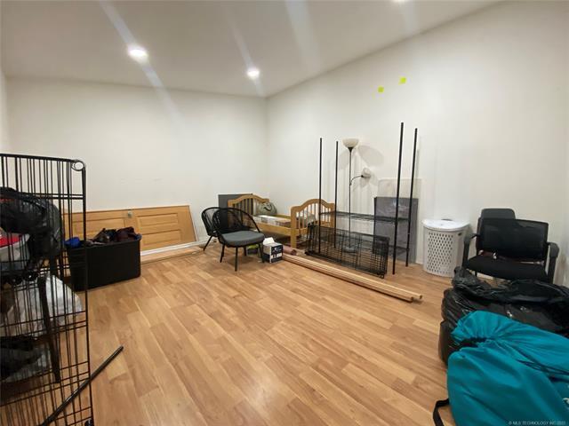 1011 E Tulsa Ave, Kansas, OK à vendre - Photo de l’immeuble – Image 3 sur 15