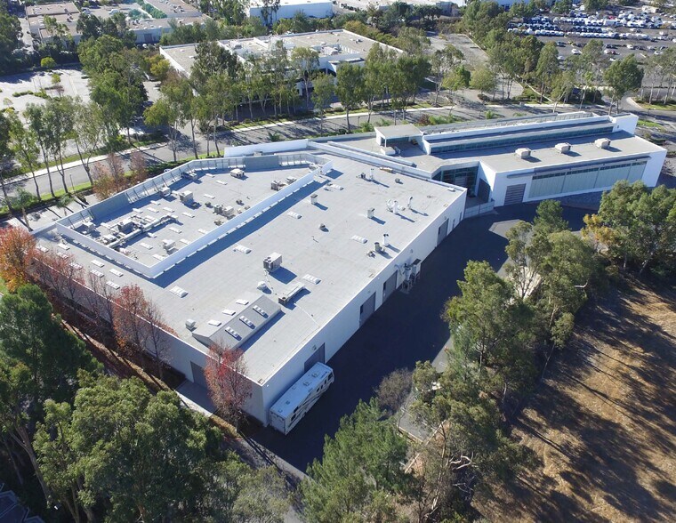 2201 Corporate Center Dr, Newbury Park, CA à vendre - Aérien – Image 3 sur 26