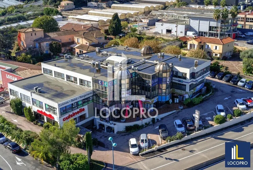 Bureau dans SOPHIA ANTIPOLIS à louer - Photo de l’immeuble – Image 1 sur 6