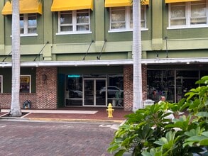 2247-2287 1st St, Fort Myers, FL à louer Photo de l’immeuble– Image 2 sur 4