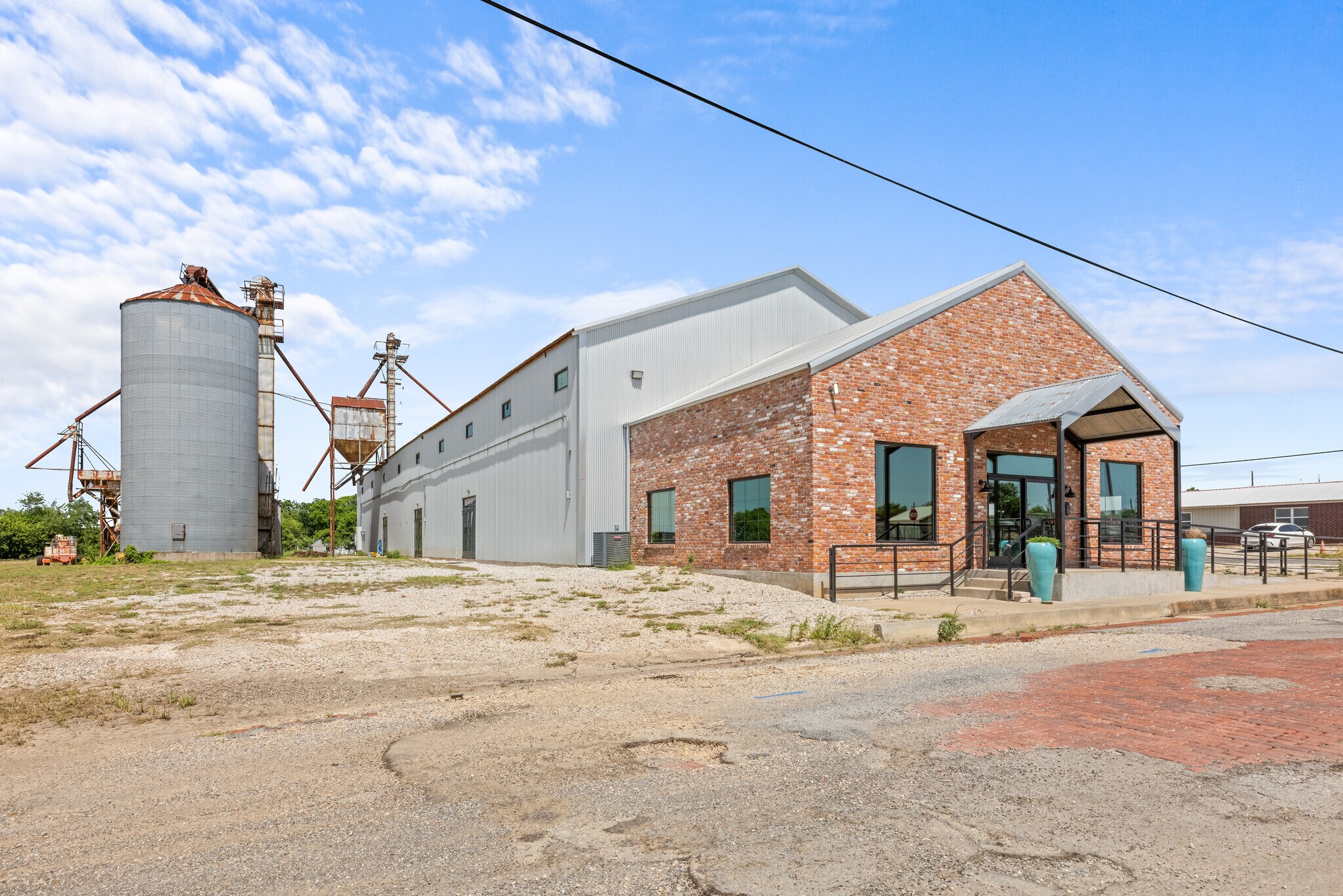 151 5th St st, Honey Grove, TX à vendre Photo principale– Image 1 sur 45