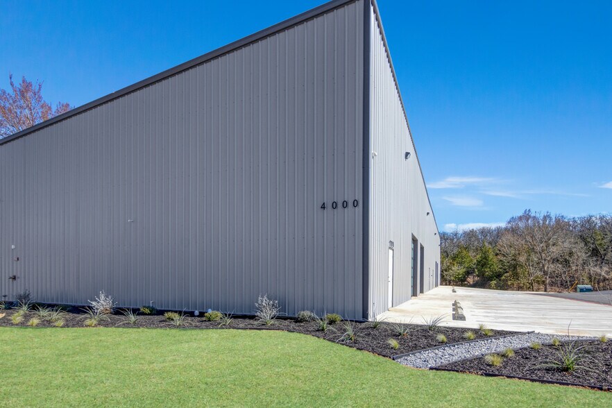 4000 Texoma Pkwy, Denison, TX à louer - Photo de l’immeuble – Image 2 sur 11
