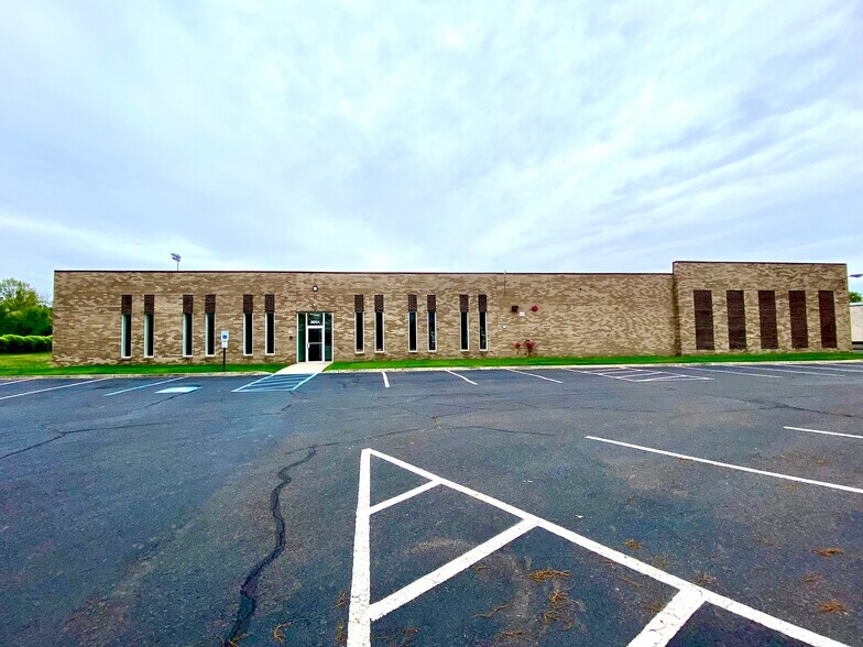 841 Bethel Ave, Pennsauken, NJ à louer - Photo de l’immeuble – Image 2 sur 5