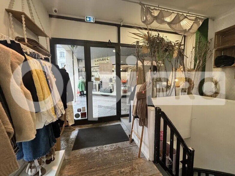 Local commercial dans Compiègne à louer - Photo intérieure – Image 1 sur 3