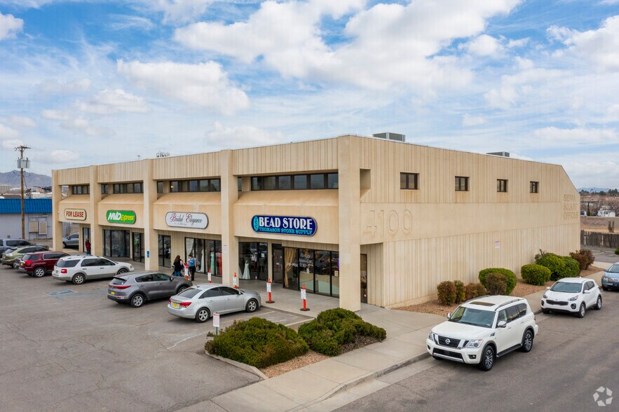 4100 Menaul Blvd NE, Albuquerque, NM à vendre - Photo principale – Image 1 sur 12