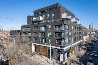 Plus de détails pour 856 Dundas St W, Toronto, ON - Local commercial à louer