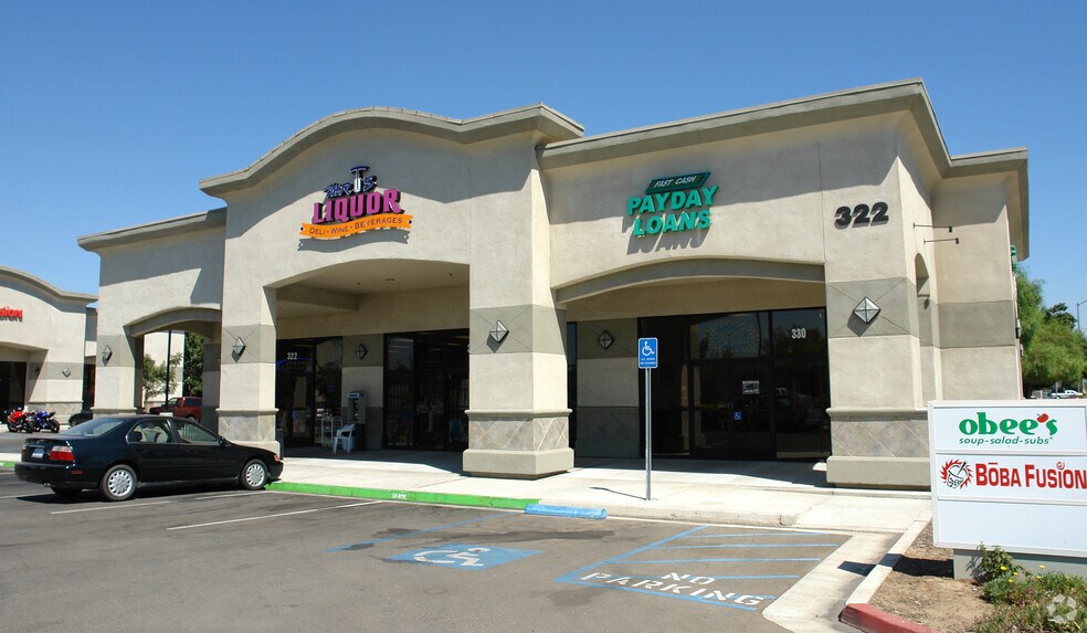 302-322 E Bullard Ave, Fresno, CA à louer - Photo de l’immeuble – Image 2 sur 3