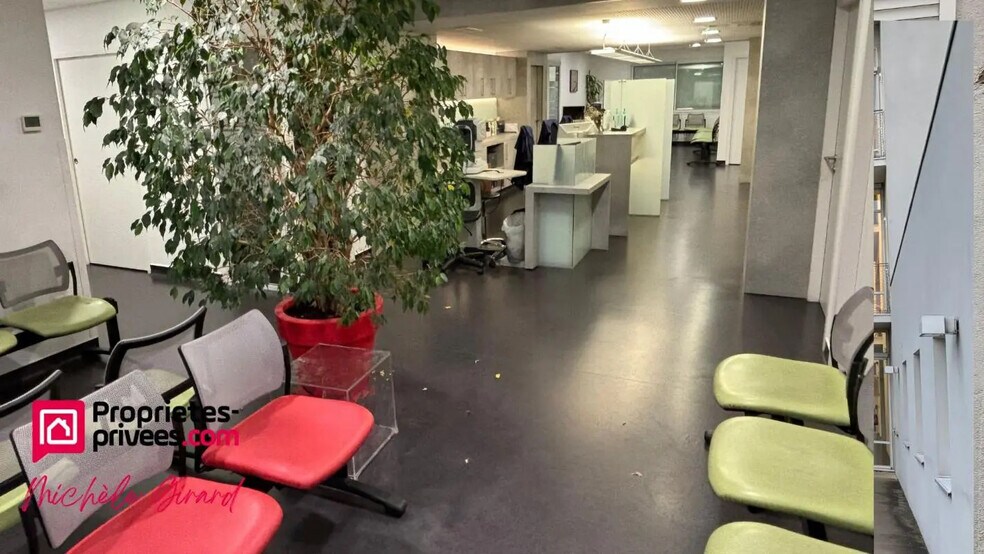 Bureau dans Roanne à vendre - Photo de l’immeuble – Image 3 sur 15