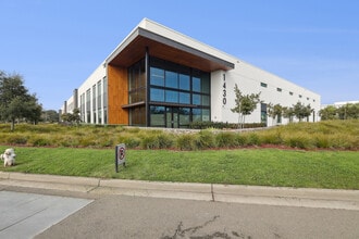 2115 North Loop Rd, Alameda, CA à louer Photo intérieure– Image 1 sur 8