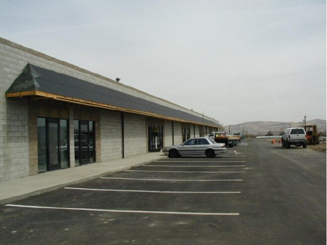 2530 Sutro St, Reno, NV à louer - Photo principale – Image 1 sur 7
